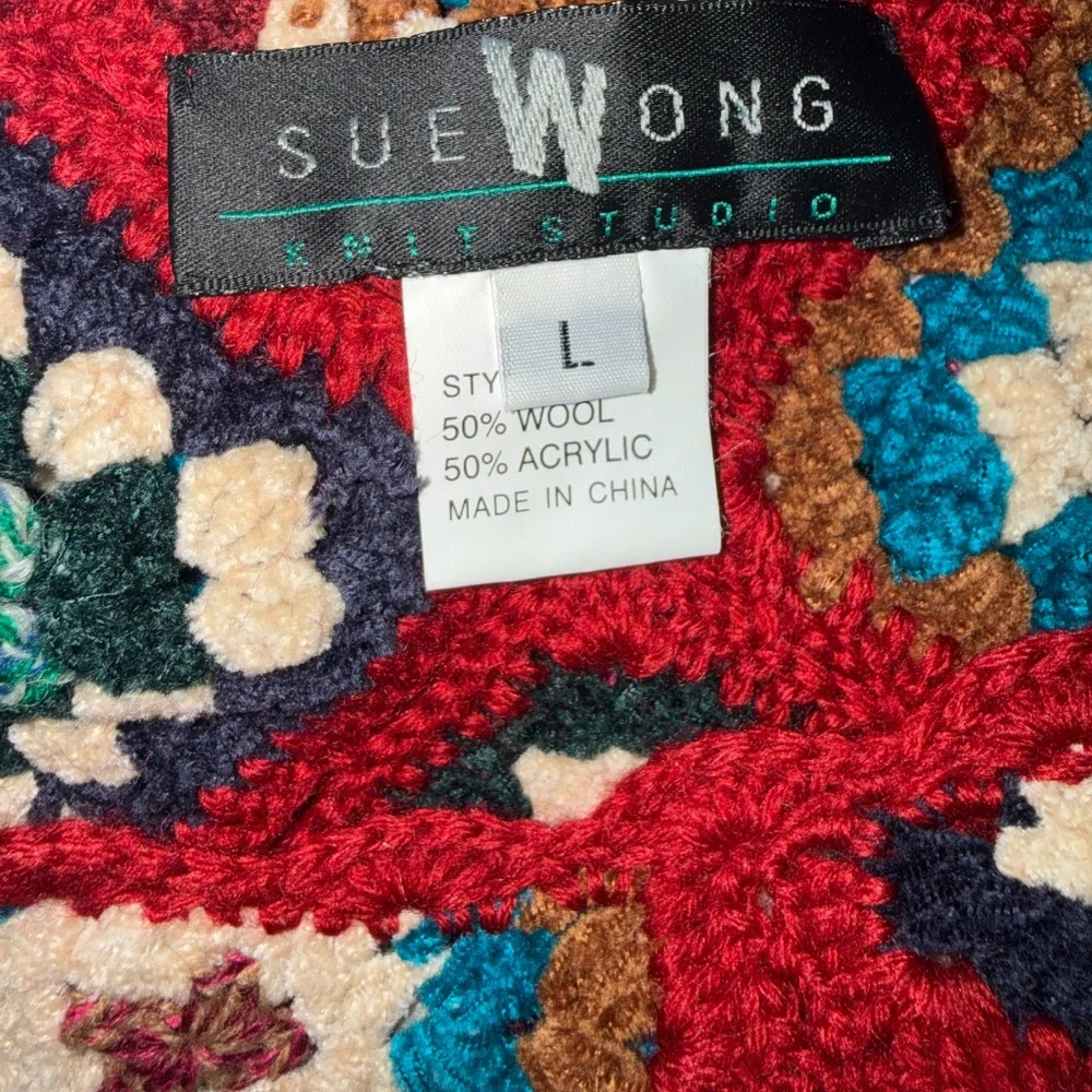 Vintage SUE WONG Granny Square Crochet Fringe Sweater Poncho L Wool